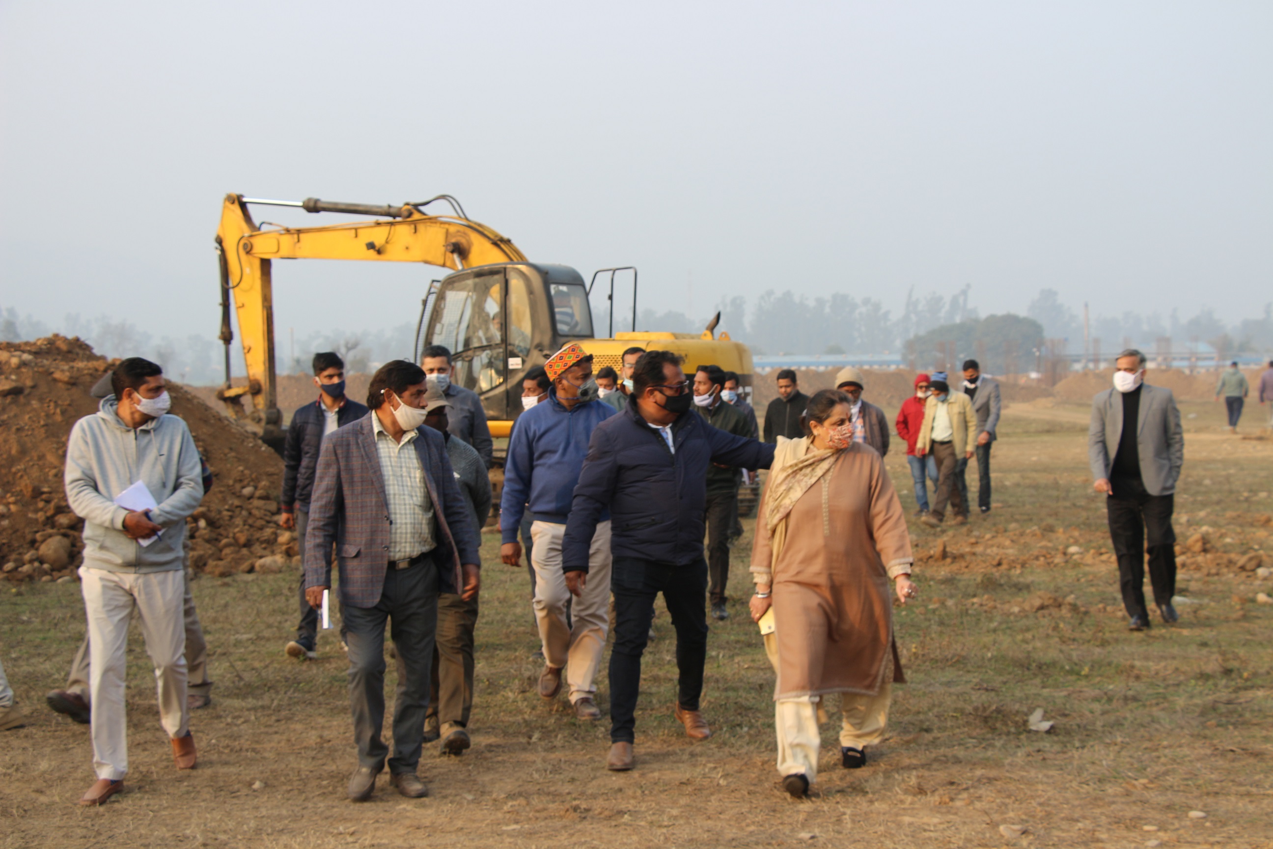 PROFESSOR NEELU ROHMETRA, DIRECTOR, IIM SIRMAUR WITH THE OFFICIALS OF